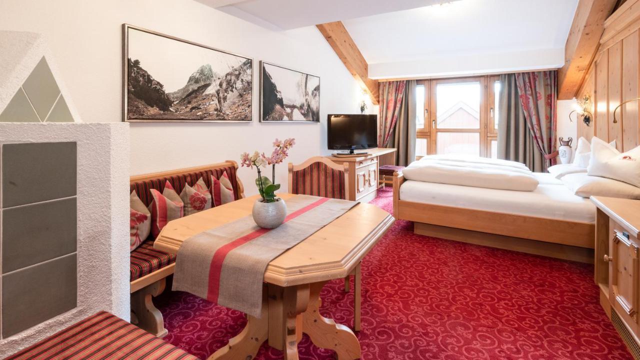 Alpenhotel Ischglerhof Bagian luar foto