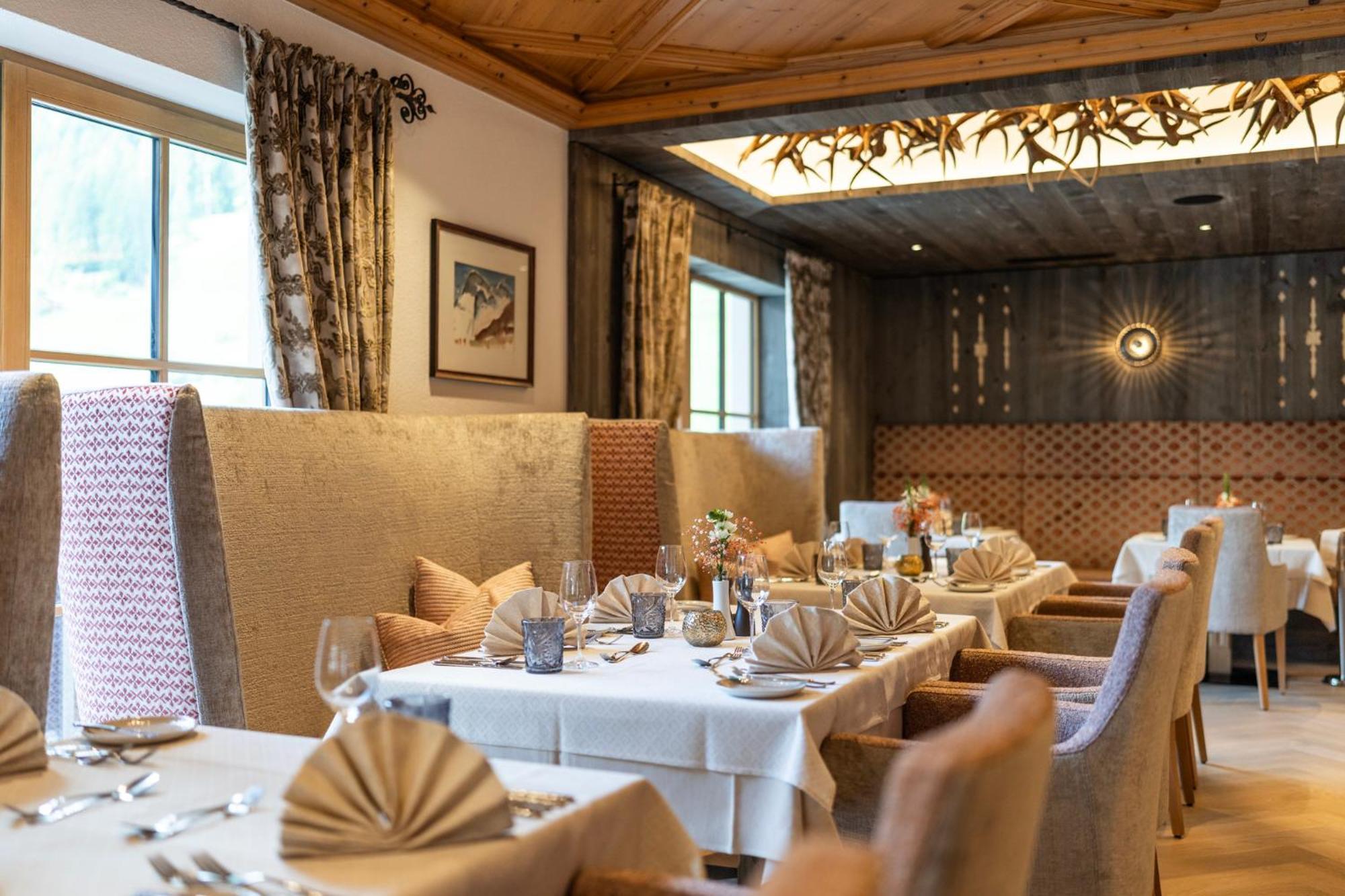 Alpenhotel Ischglerhof Bagian luar foto