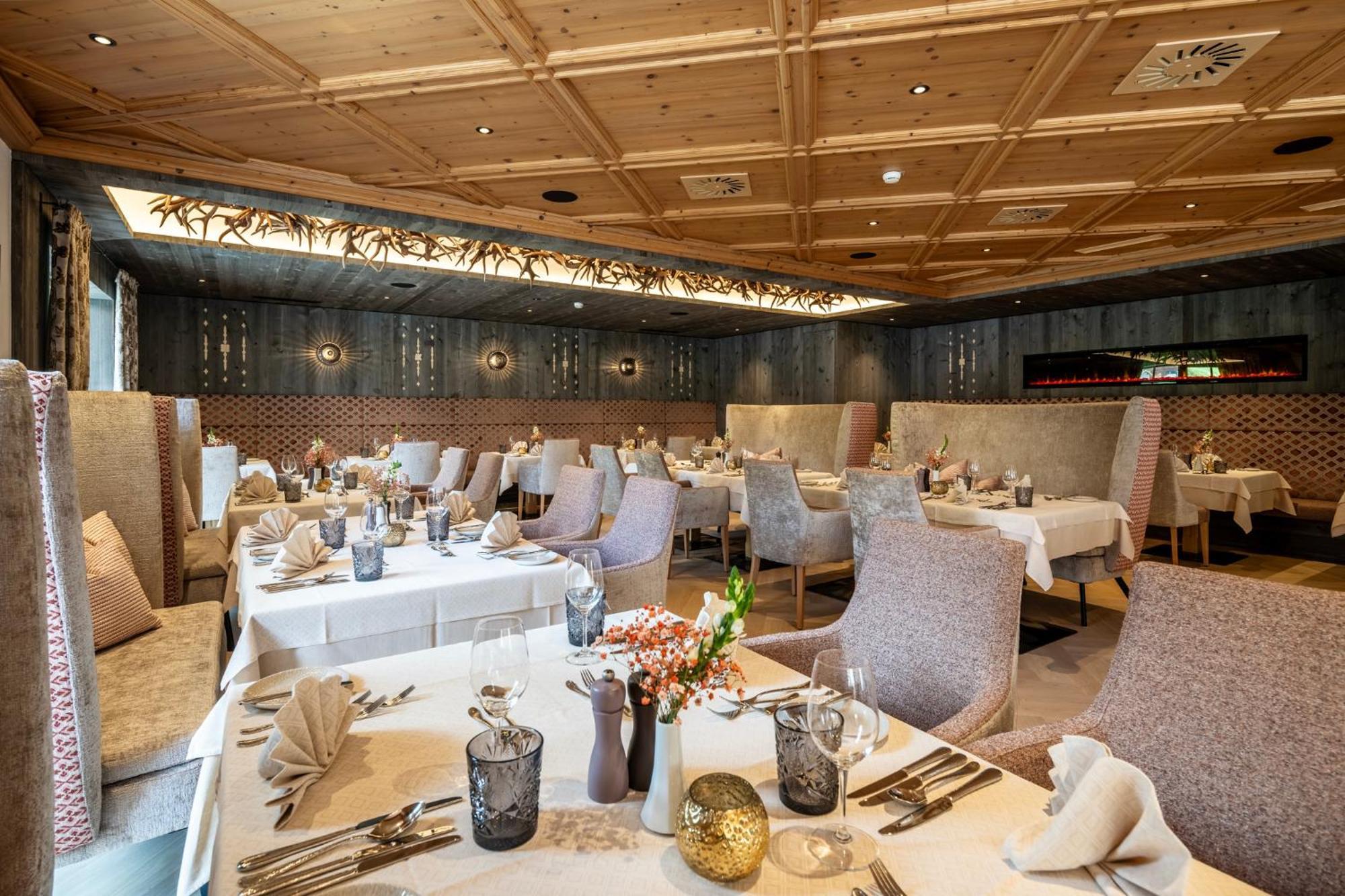 Alpenhotel Ischglerhof Bagian luar foto
