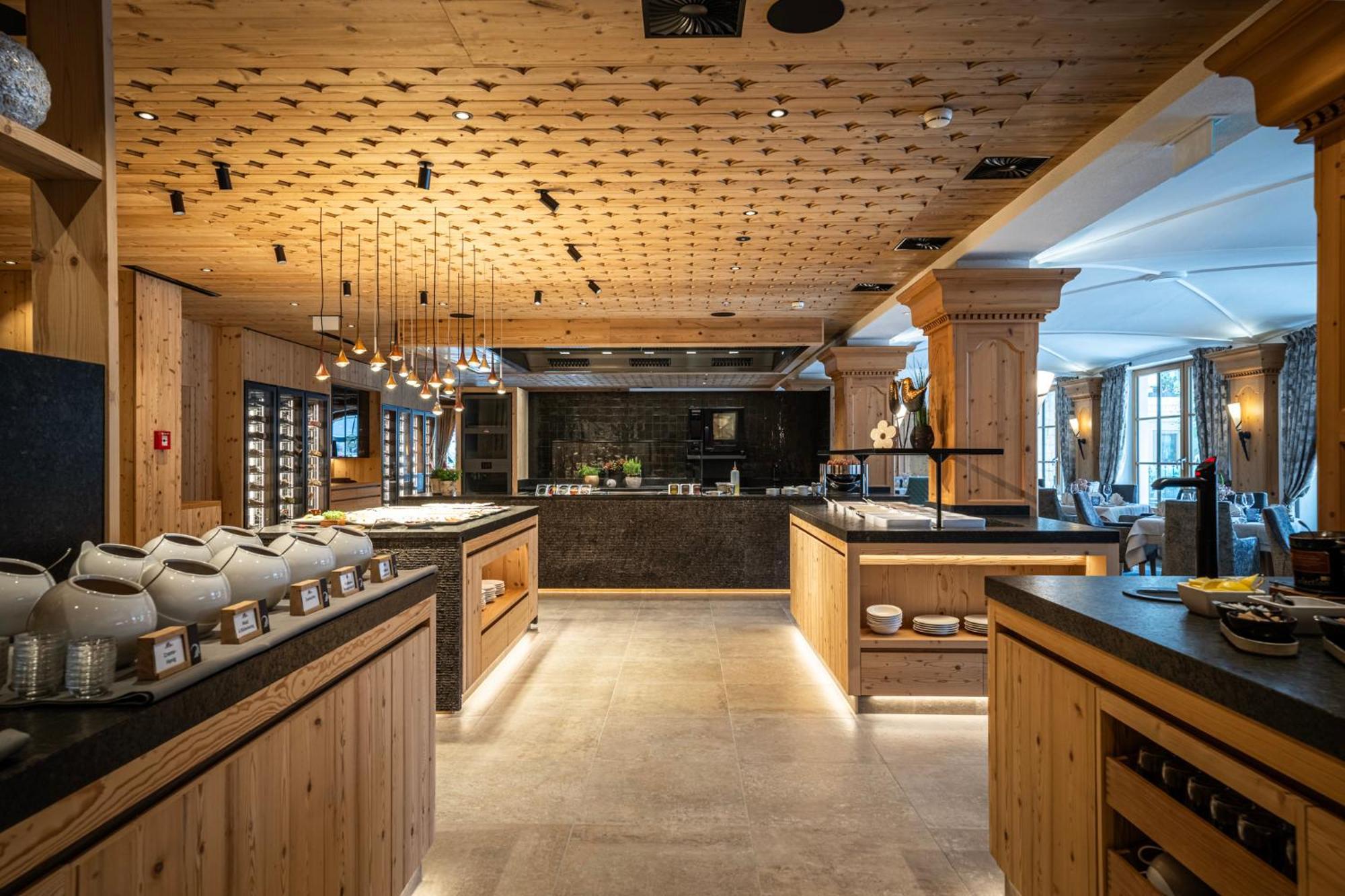 Alpenhotel Ischglerhof Bagian luar foto