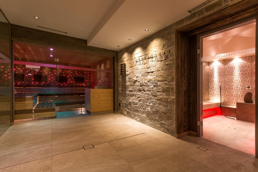 Alpenhotel Ischglerhof Bagian luar foto