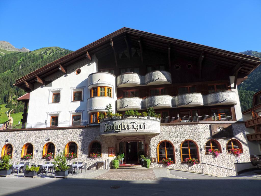 Alpenhotel Ischglerhof Bagian luar foto